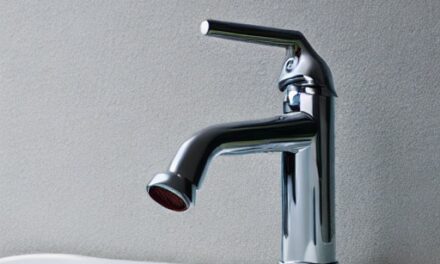 Leakey Faucet