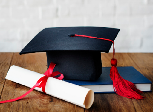 7 Creative Ways to Celebrate a Graduation at Home